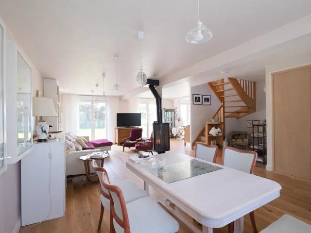 Maison 6 pièces 146 m²