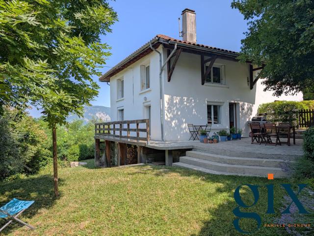 Maison 6 pièces 146 m²