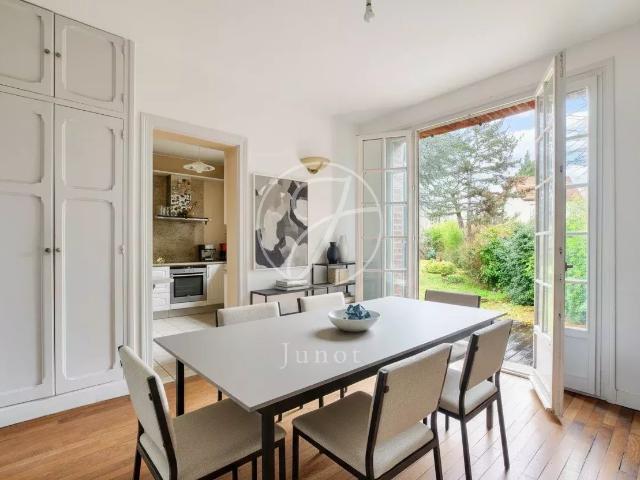 Maison 6 pièces 146 m²