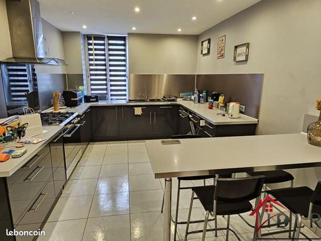 Maison 6 pièces 146 m²