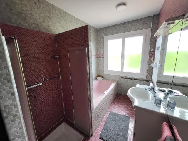 Maison 6 pièces, 146 m² à louer à Villenave d'Ornon 33140