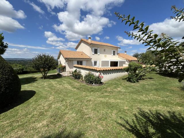 Maison 6 pièces 147 m²