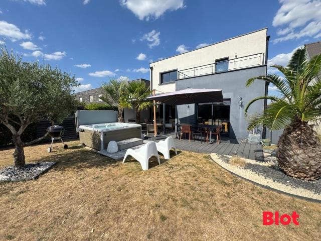 Maison 6 pièces 147 m²