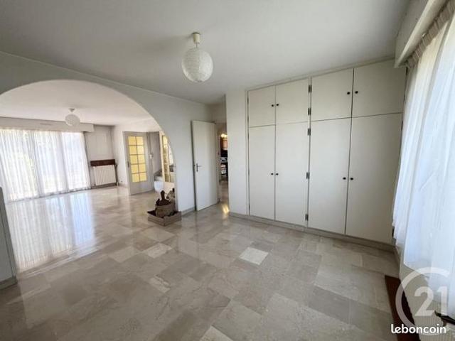 Maison 6 pièces 147 m²