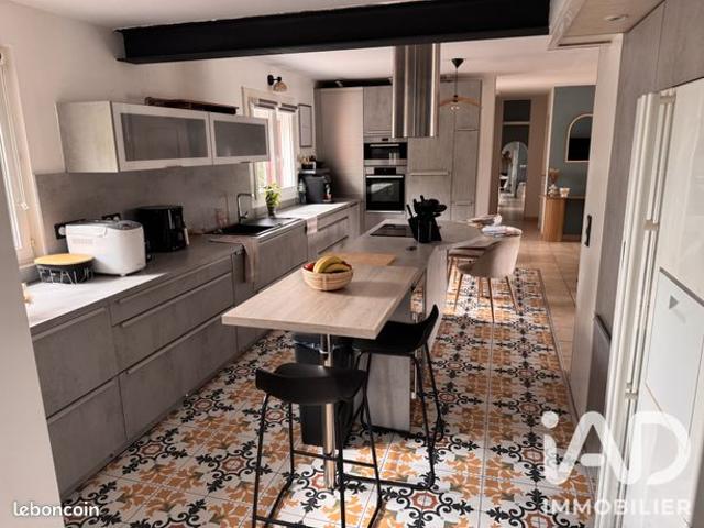Maison 6 pièces 147 m²