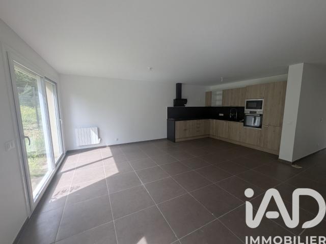 Maison 6 pièces, 147 m² à louer à Garancières 78890