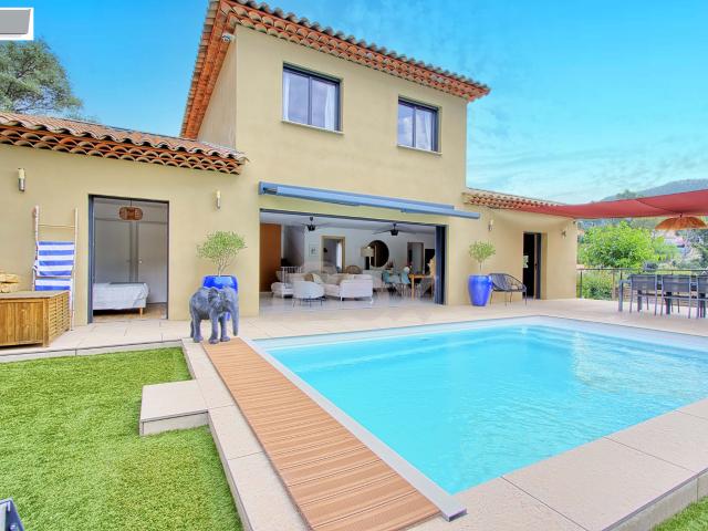 Maison 6 pièces 148 m²