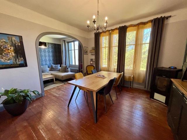 Maison 6 pièces 148 m²