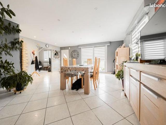 Maison 6 pièces 148 m²
