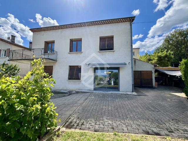 Maison 6 pièces 148 m²