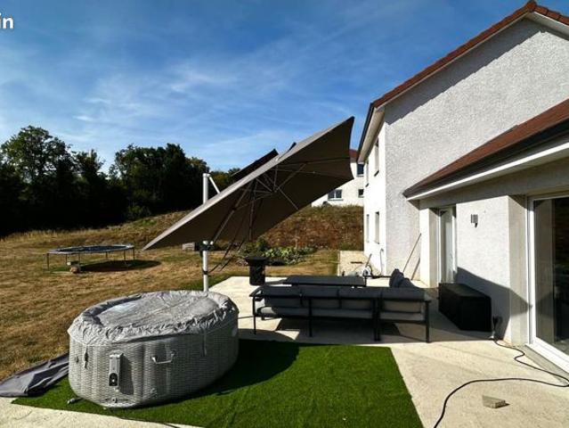 Maison 6 pièces 148 m²