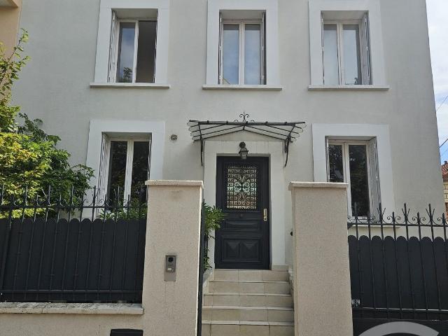 Maison 6 pièces 148 m²