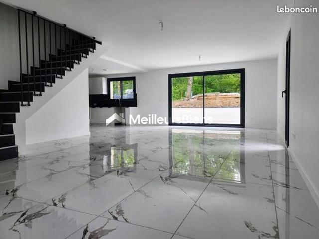 Maison 6 pièces 148 m²