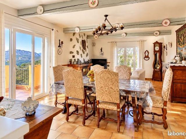 Maison 6 pièces 148 m²