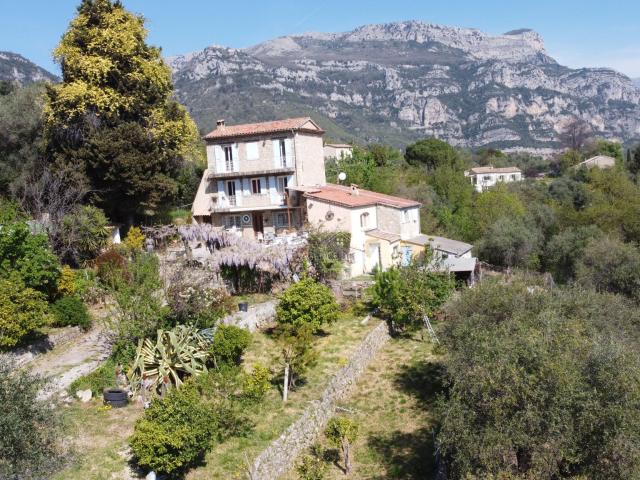 Maison 6 pièces 148 m²