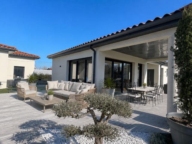 Maison 6 pièces, 149 m² à louer à Chazelles sur Lyon 42140