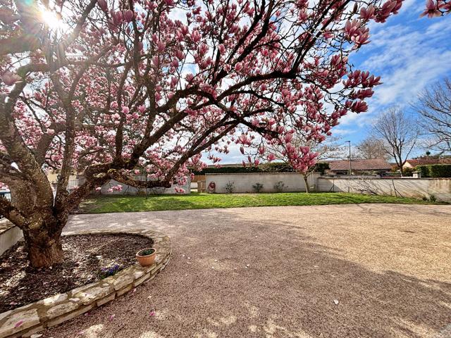 MAISON 6 PIECES 140 M2 MABLY