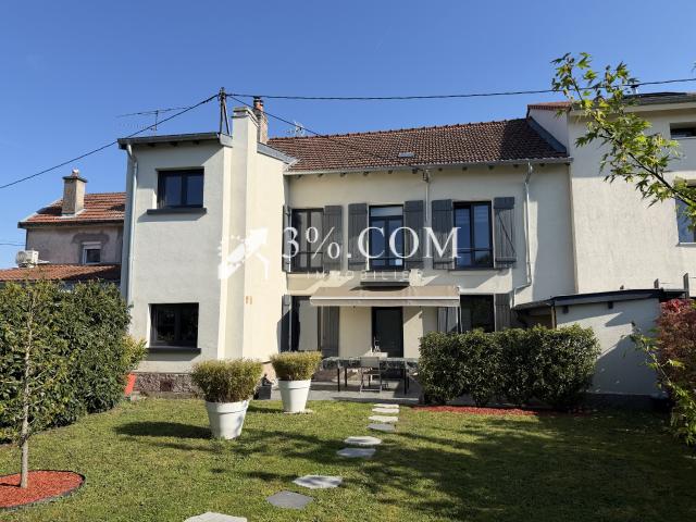 Maison 6 pièces 140 m²