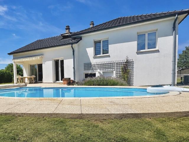 Maison 7 pièces 140 m²