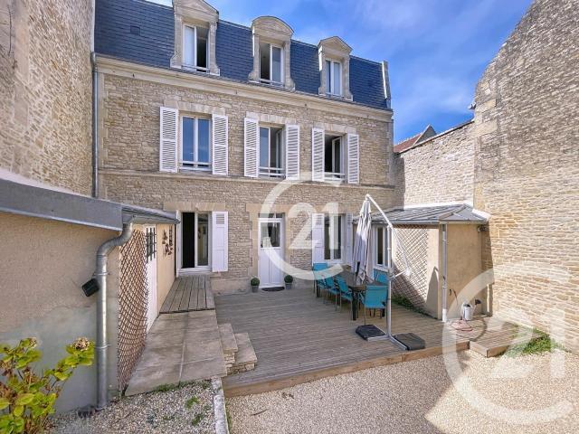 Maison 6 pièces 140 m²