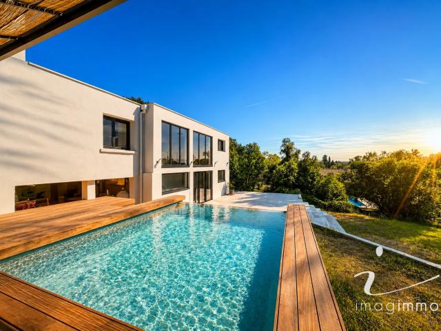 Maison 6 pièces 140 m²
