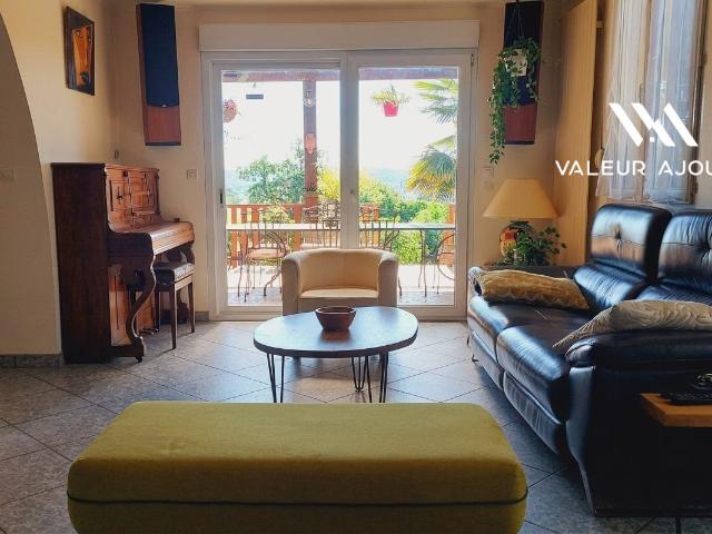 Maison 6 pièces 140 m²