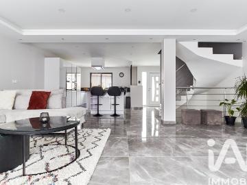 Maison 6 pièces 140 m²