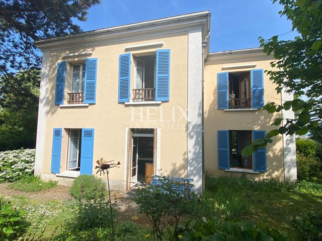 Maison 6 pièces 140 m²