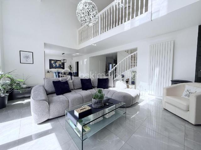 Maison 6 pièces 140 m²