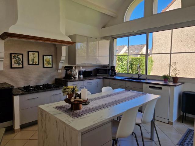 Maison 6 pièces 140 m²