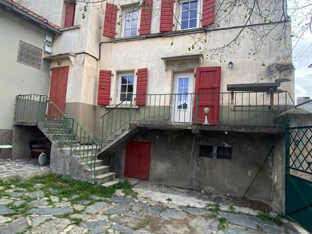 Maison 6 pièces 140 m²