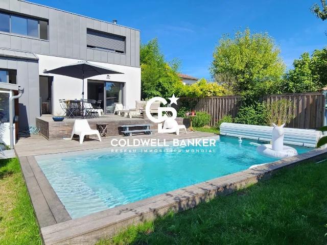 Maison 6 pièces 140 m²