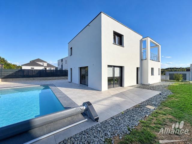 Maison 6 pièces 140 m²