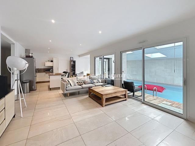 Maison 6 pièces 140 m²
