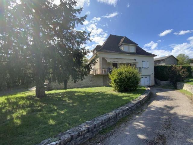 Maison 6 pièces 140 m²