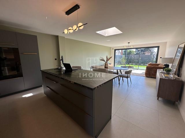Maison 6 pièces 140 m²