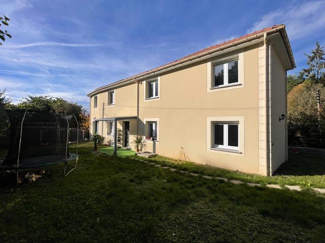 Maison 6 pièces 140 m²