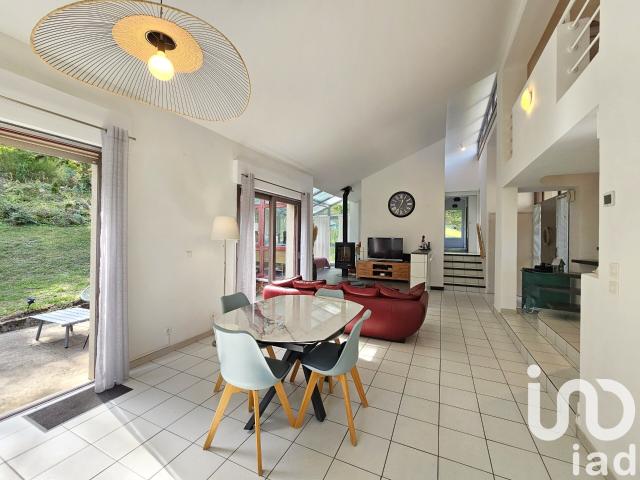 Maison 6 pièces 140 m²