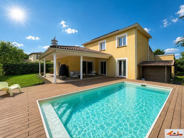 Maison 6 pièces 140 m²