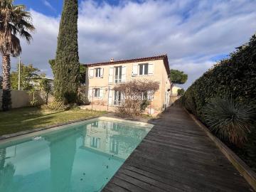 Maison 6 pièces 140 m²