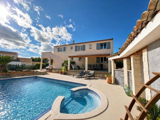 Maison 6 pièces 140 m²