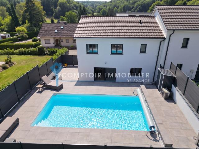 Maison 6 pièces 140 m²