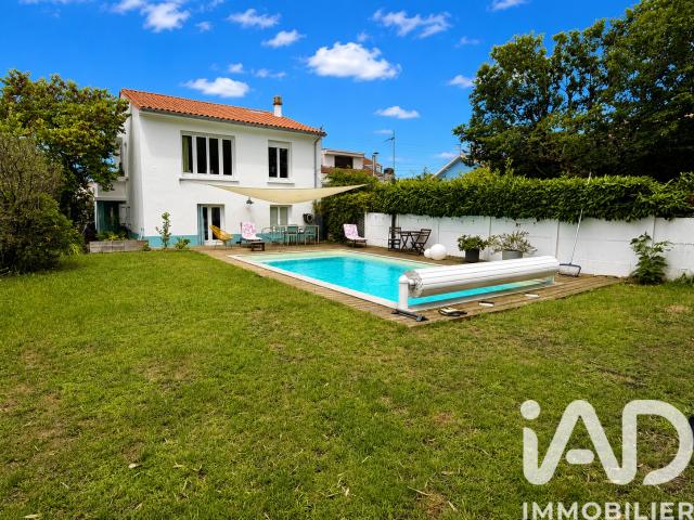 Maison 6 pièces 140 m²