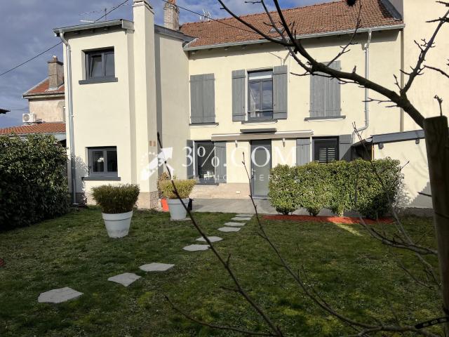 Maison 6 pièces 140 m²