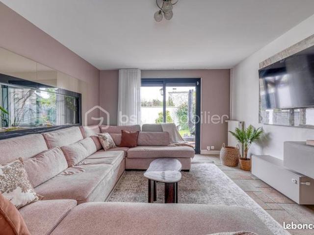 Maison 6 pièces 140 m²