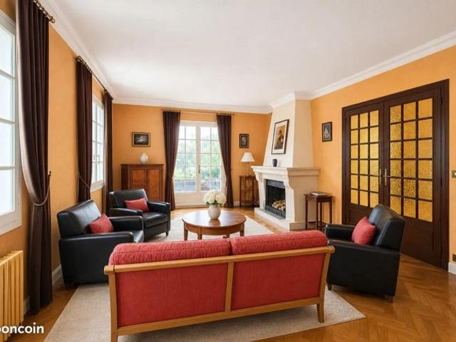 Maison 6 pièces 140 m²