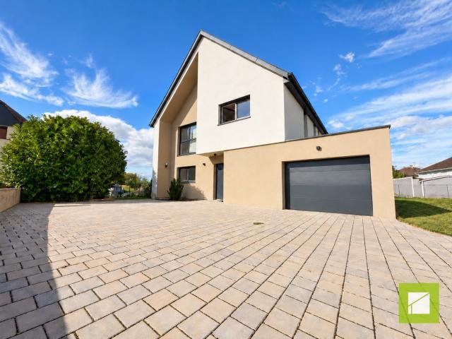 Maison 6 pièces 140 m²