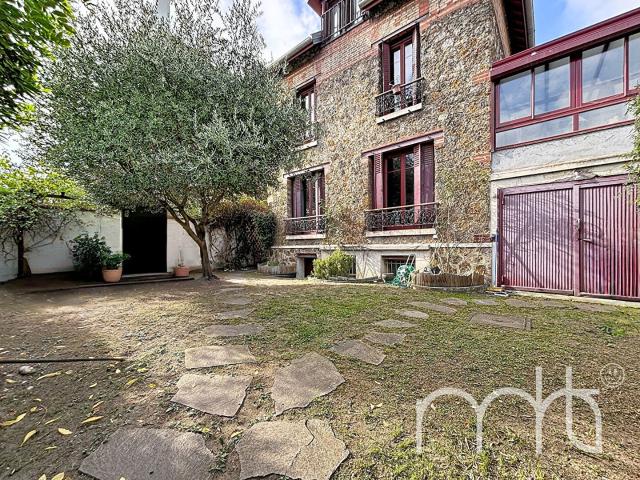 Maison 6 pièces 140 m²