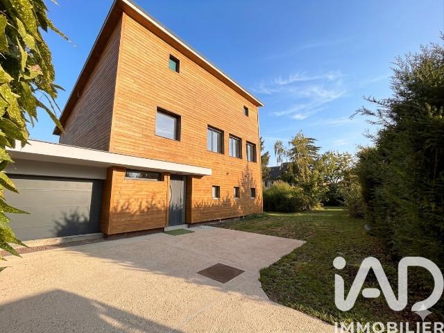 Maison 6 pièces 140 m²