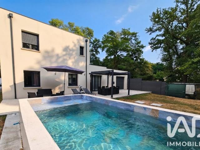 Maison 6 pièces 140 m²